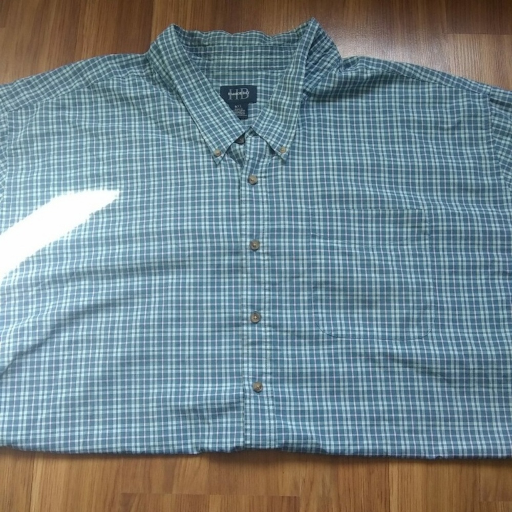 Comfortable cotton polyester button-down - Picture 3 of 4